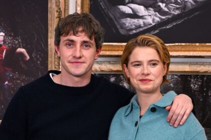 jessie buckley freund