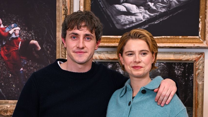 jessie buckley freund